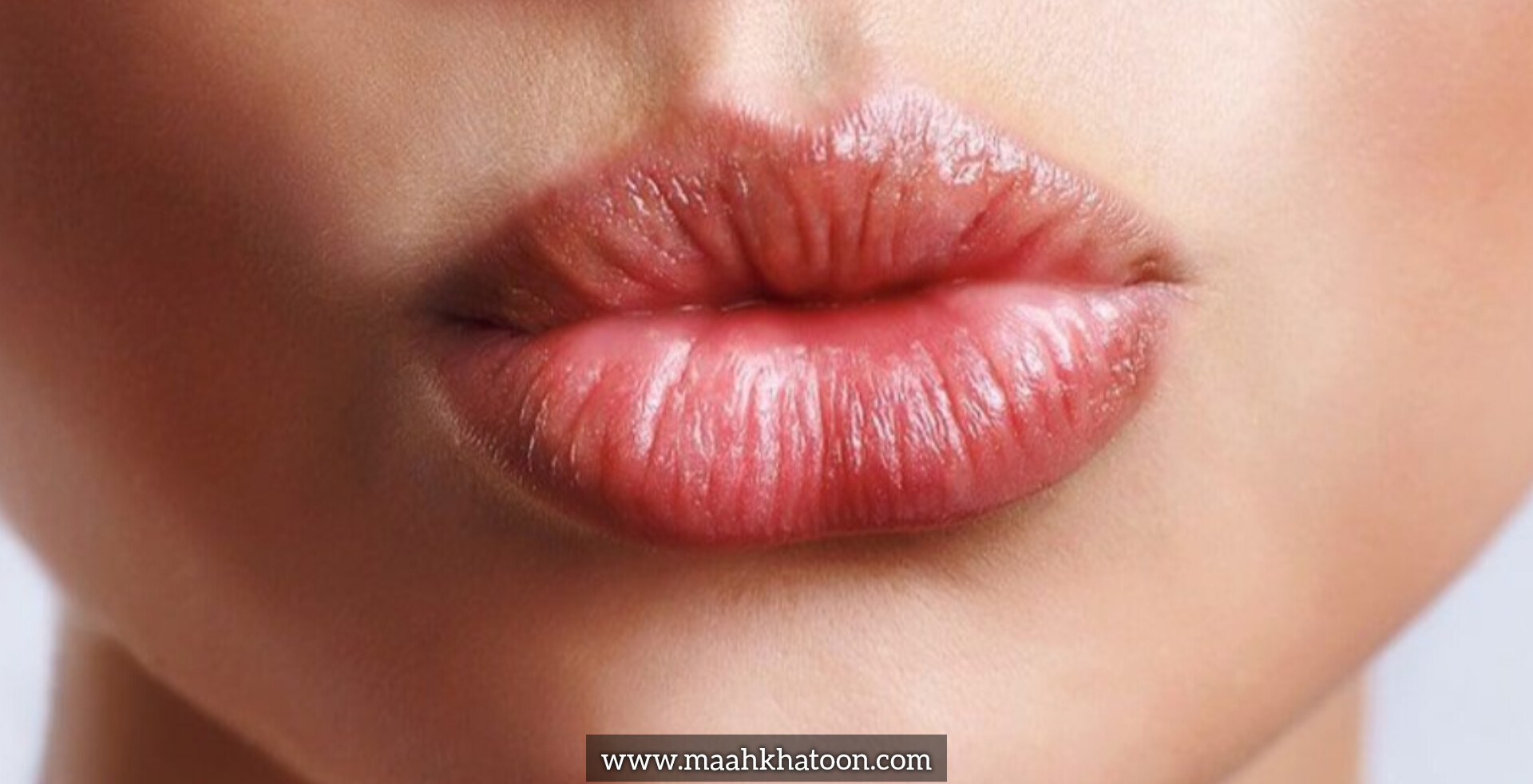 مراقبت از لبها و جلوگیری از خشکی و ترک