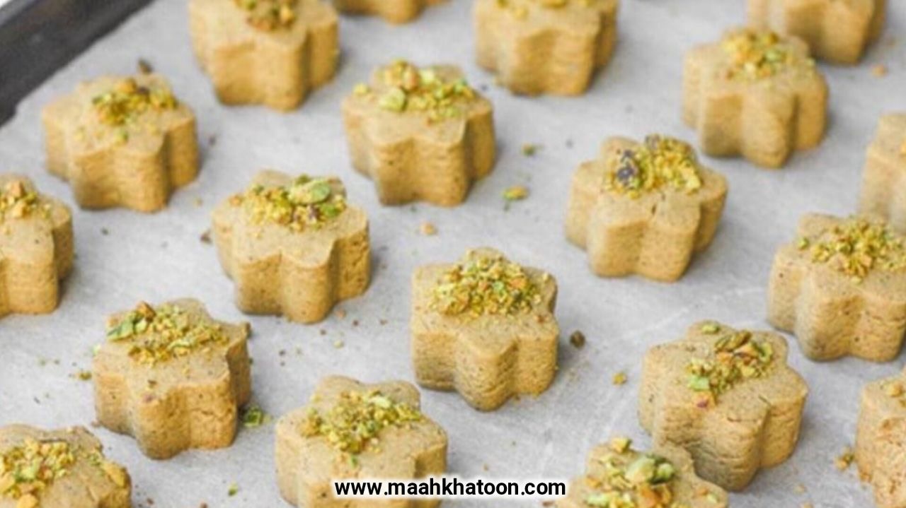 خوراکی های شب یلدا- شیرینی نخودچی