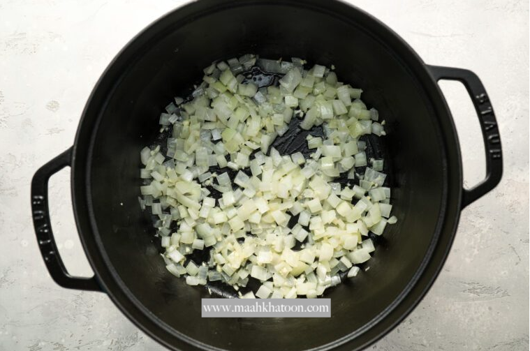 سوپ نخودفرنگی با ژامبون